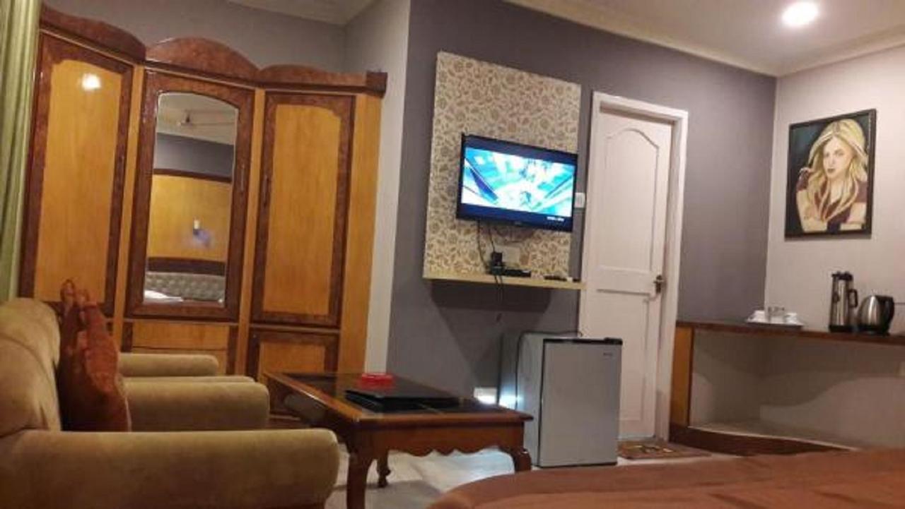 Hotel Sai International Rayagada Экстерьер фото